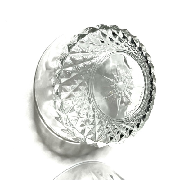 Pair Of Vintage Arcoroc France Diamond Starburst Glass 4” Bowls - Picture 5 of 5